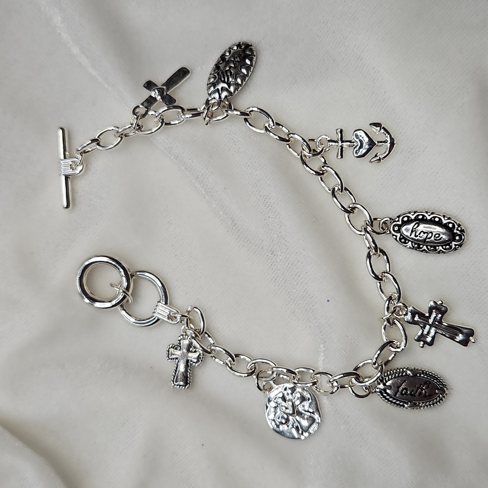 Women's Silver Religious Charm Bracelet Crosses Faith Hope NWOT Toggle Closure